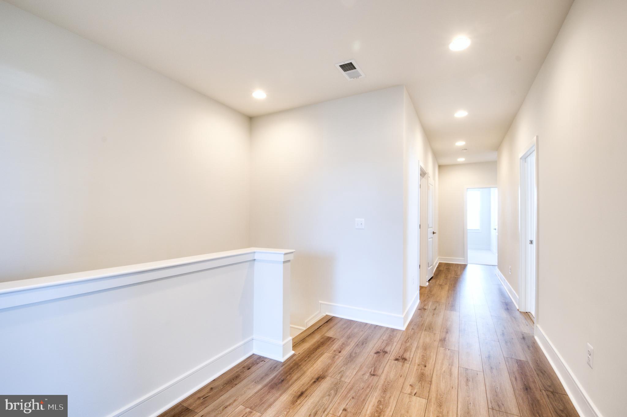 LAKE FREDERICK - Residential Lease