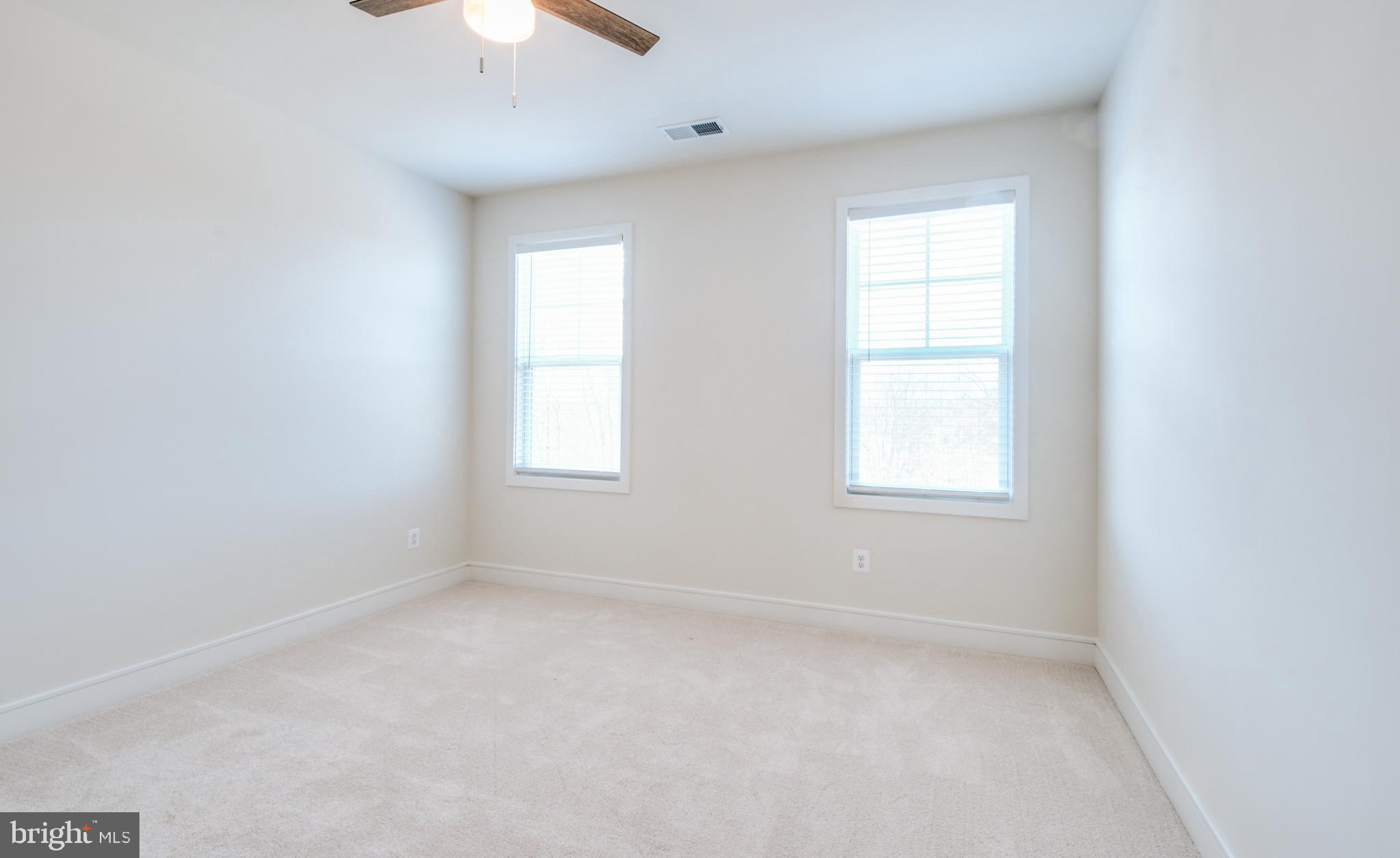 LAKE FREDERICK - Residential Lease