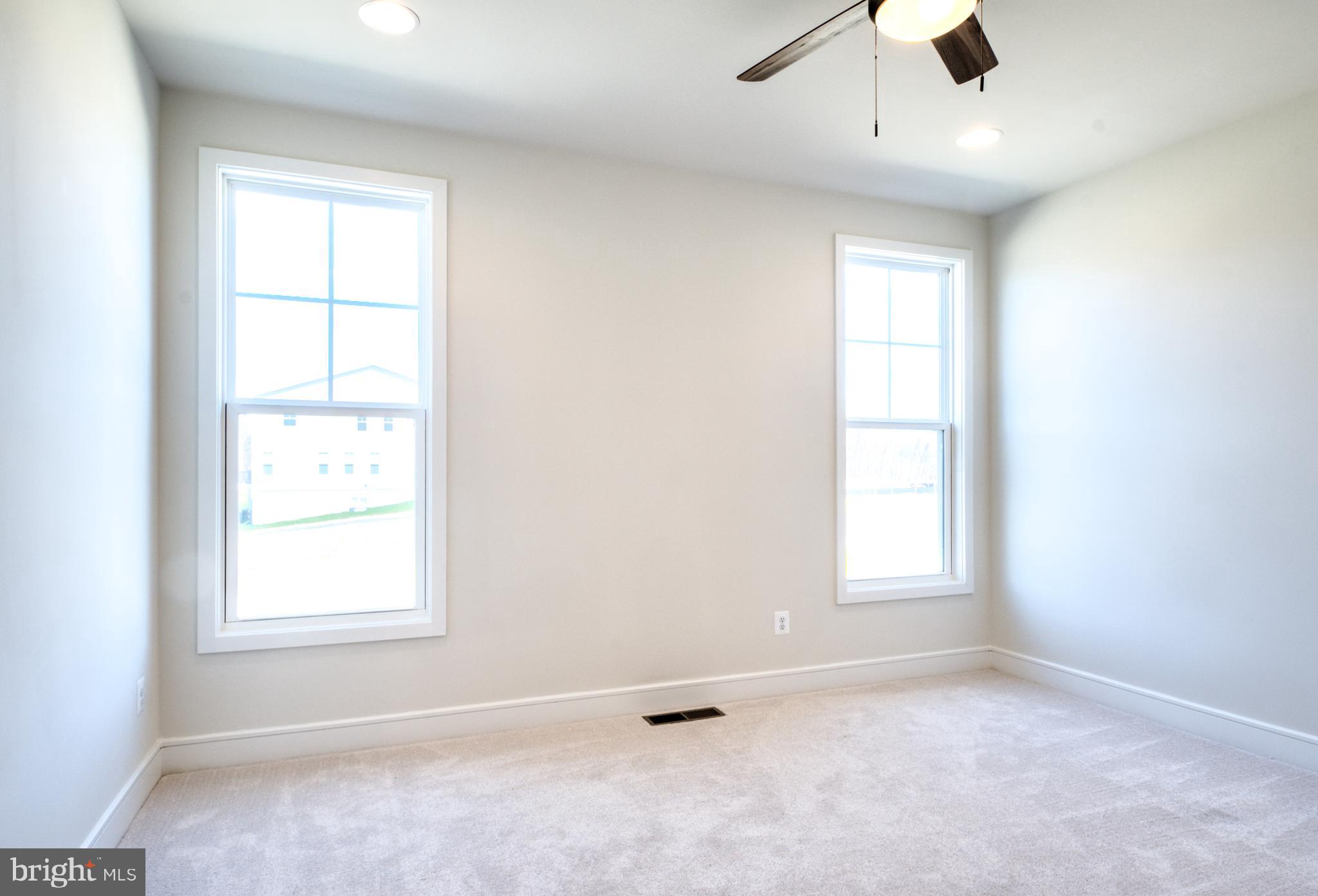 LAKE FREDERICK - Residential Lease