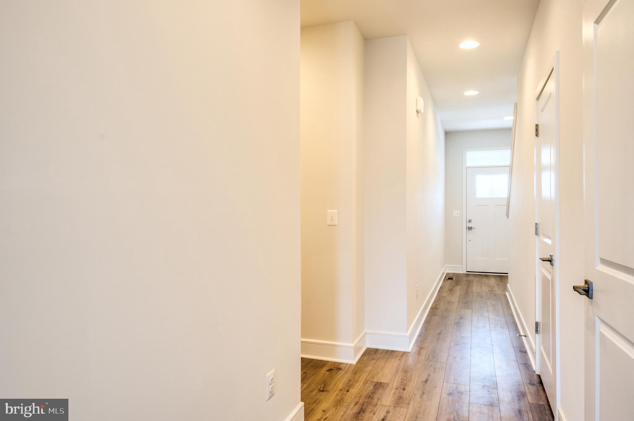 LAKE FREDERICK - Residential Lease