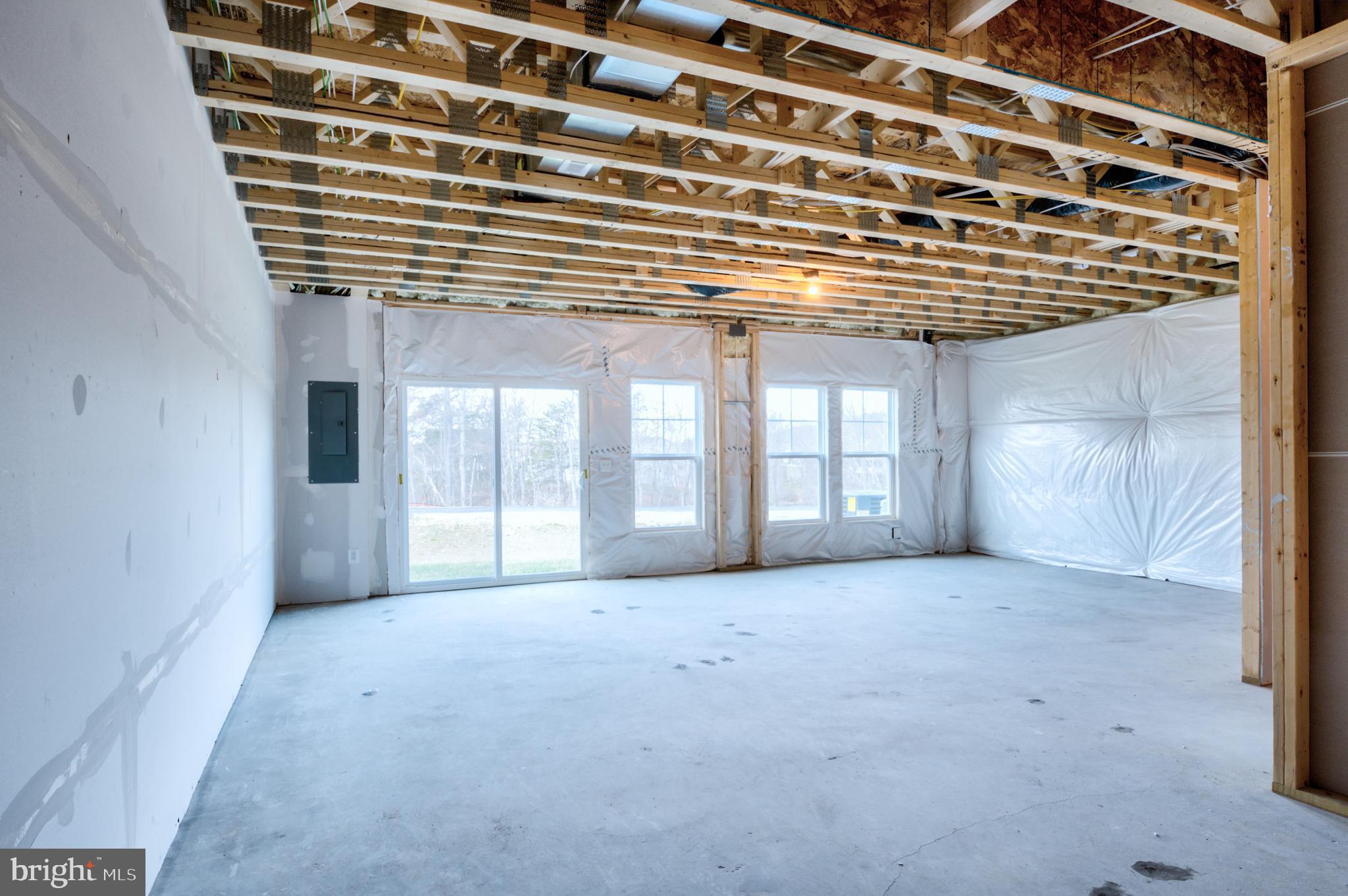 LAKE FREDERICK - Residential Lease