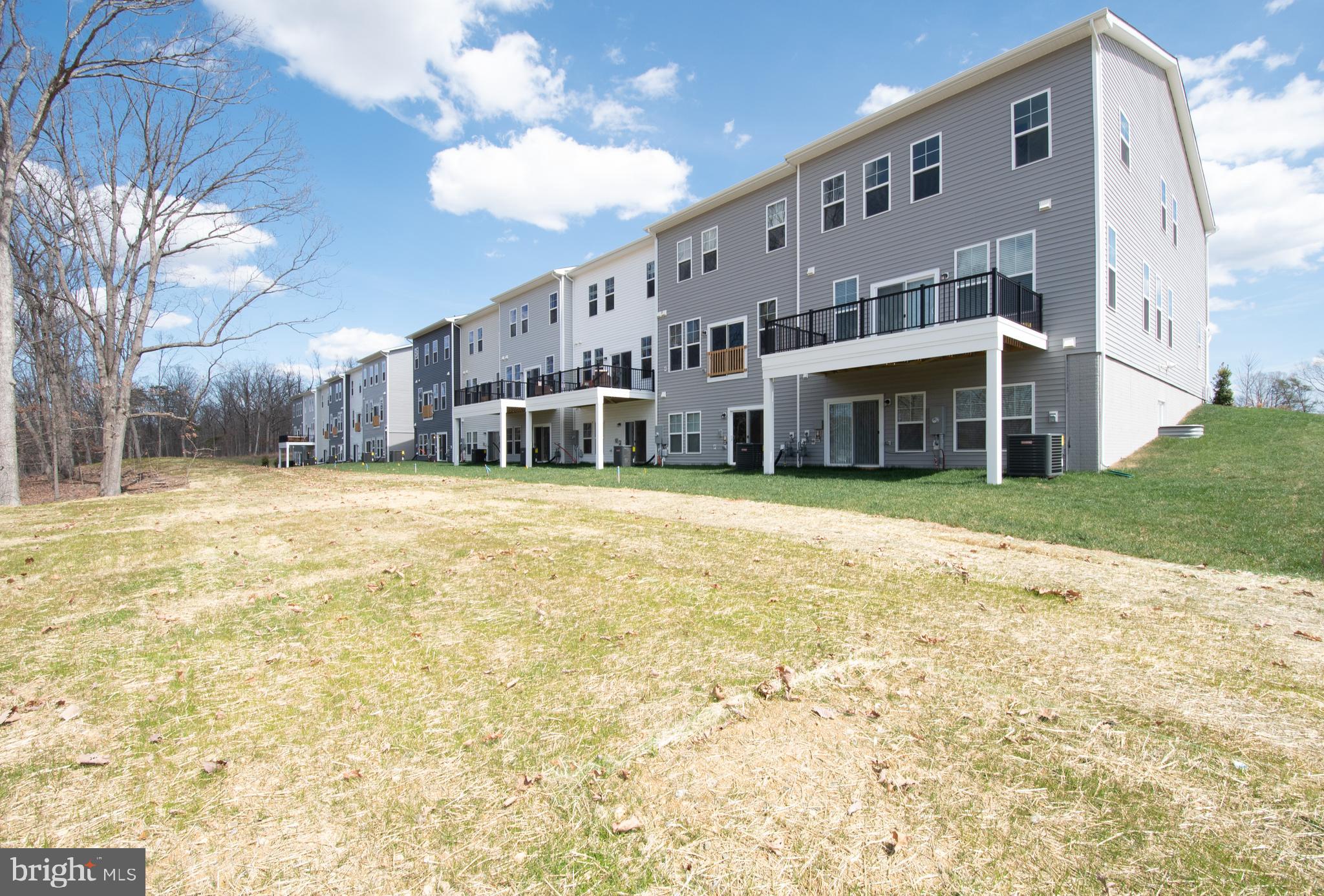 LAKE FREDERICK - Residential Lease