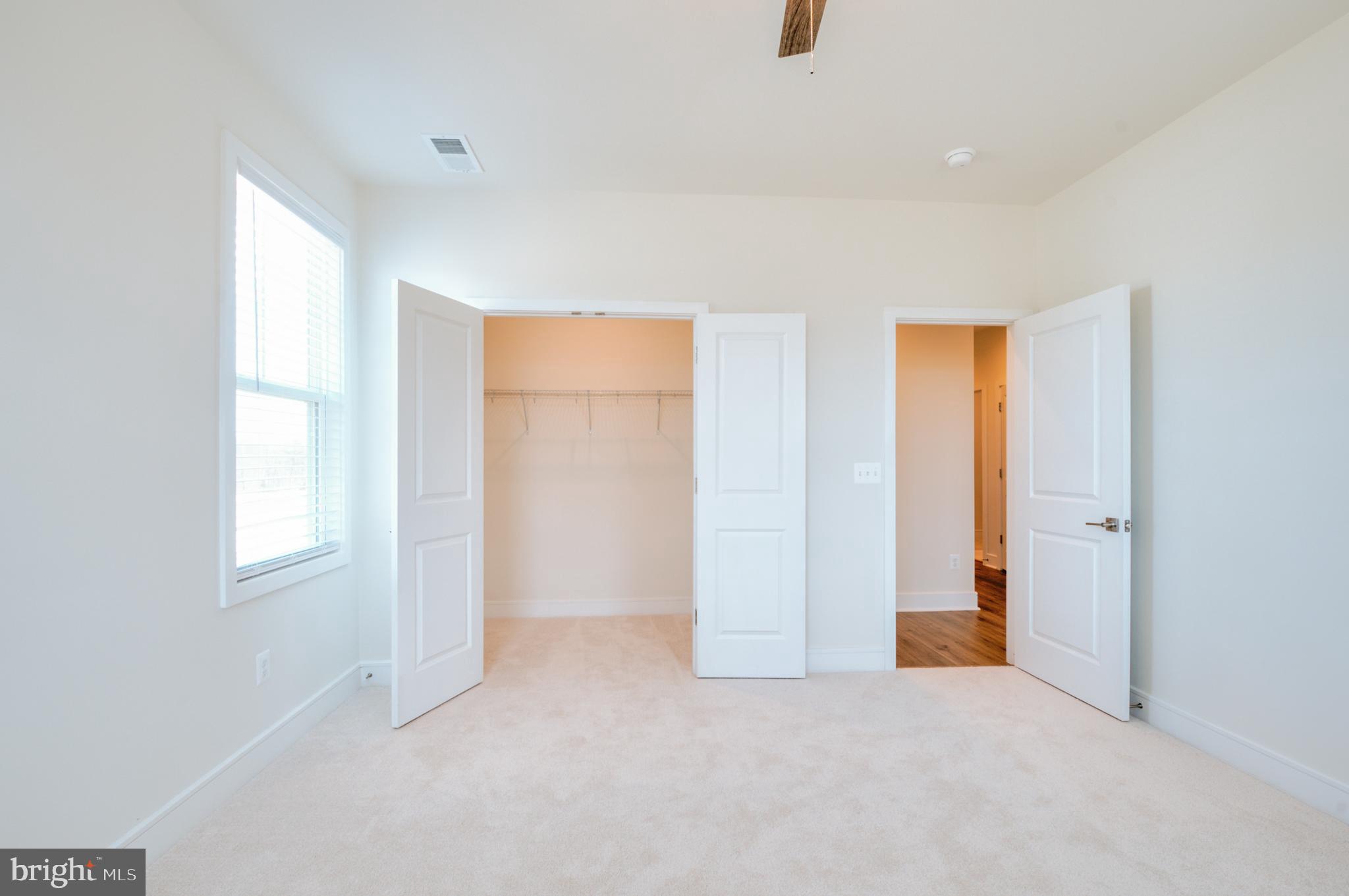 LAKE FREDERICK - Residential Lease