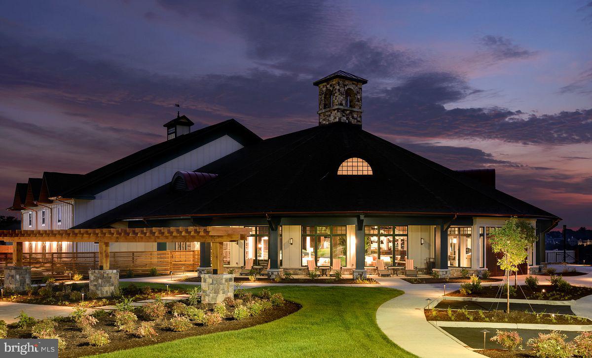 LAKE FREDERICK - Residential Lease