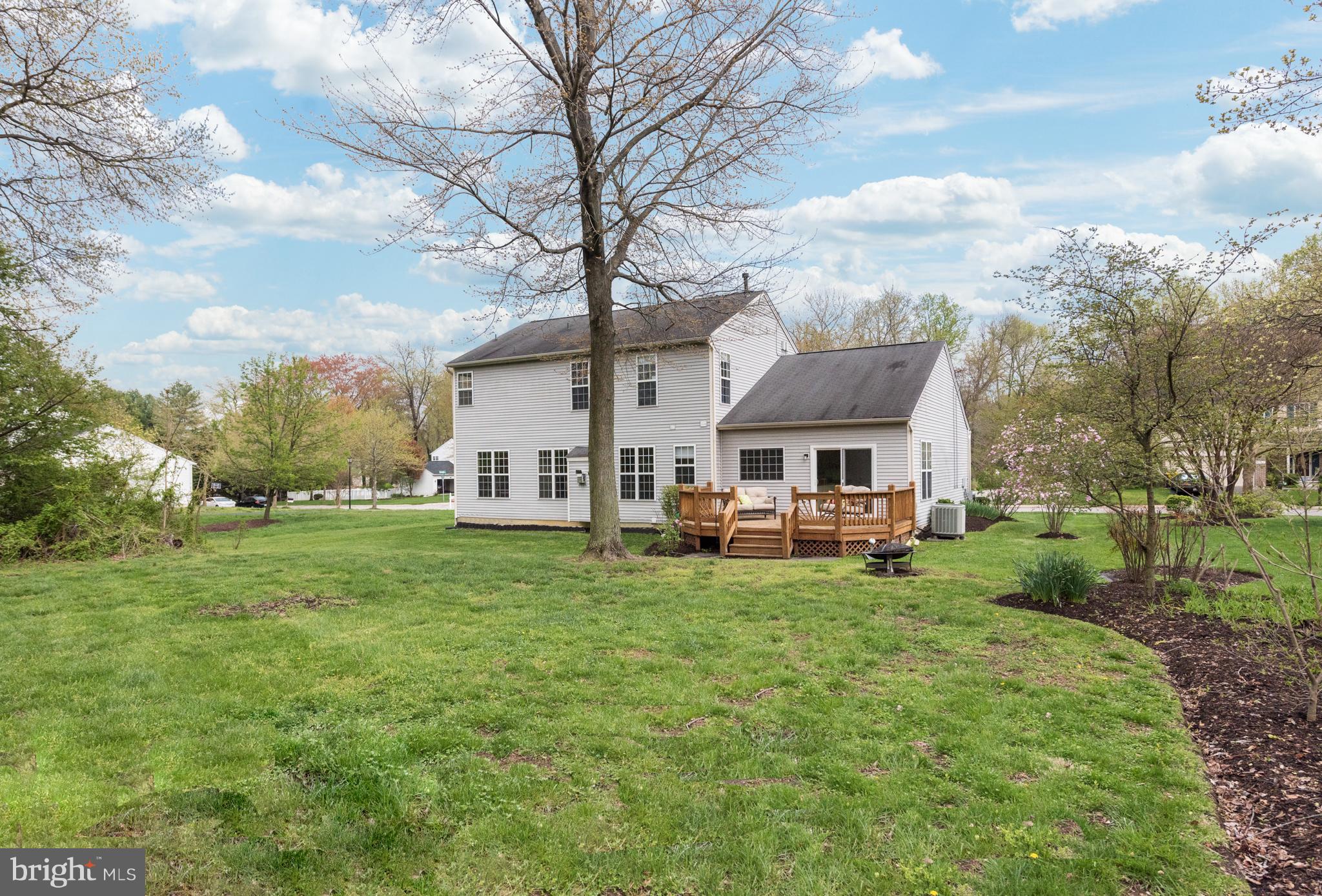RIVERWALK/BLK WALNUT COV - Residential