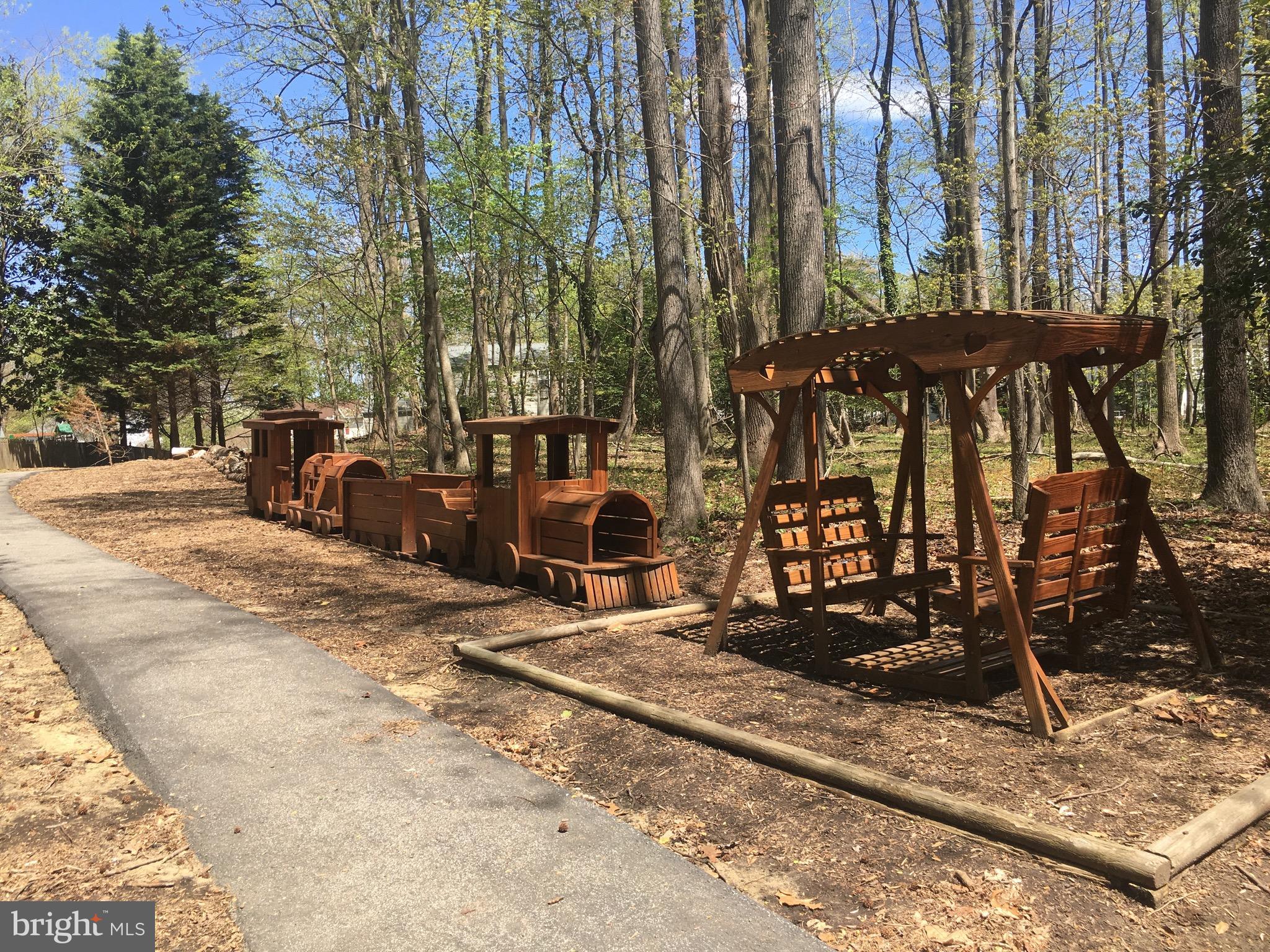 RIVERWALK/BLK WALNUT COV - Residential