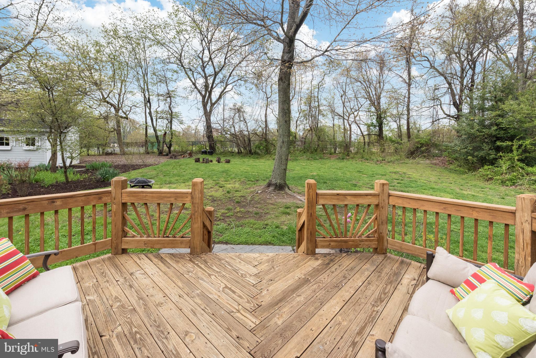 RIVERWALK/BLK WALNUT COV - Residential