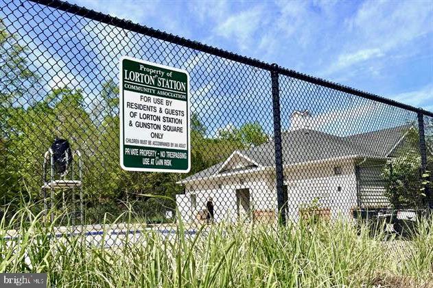 LORTON STATION SOUTH - Residential