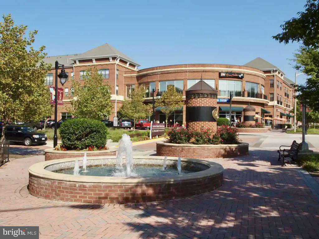 LORTON STATION SOUTH - Residential