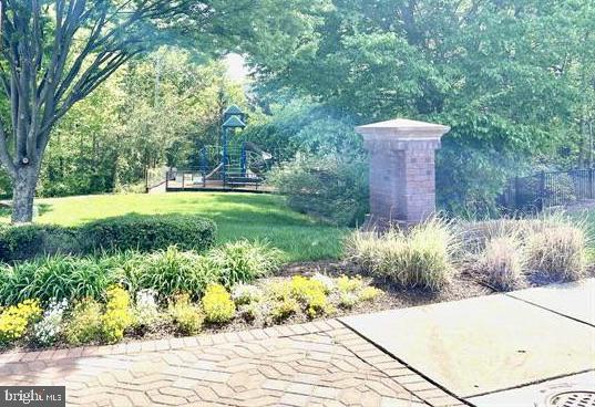 LORTON STATION SOUTH - Residential