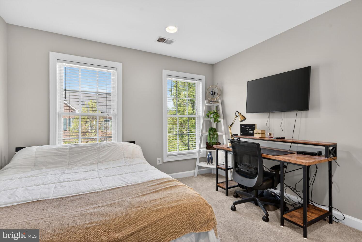 LORTON STATION SOUTH - Residential