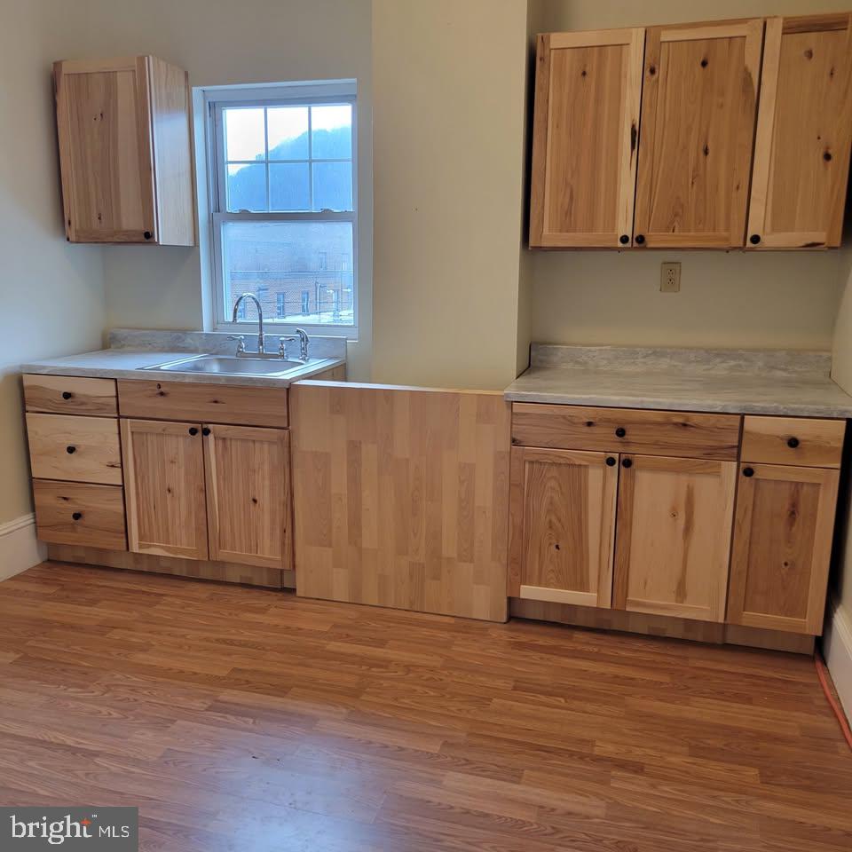 KEYSER - Residential Income