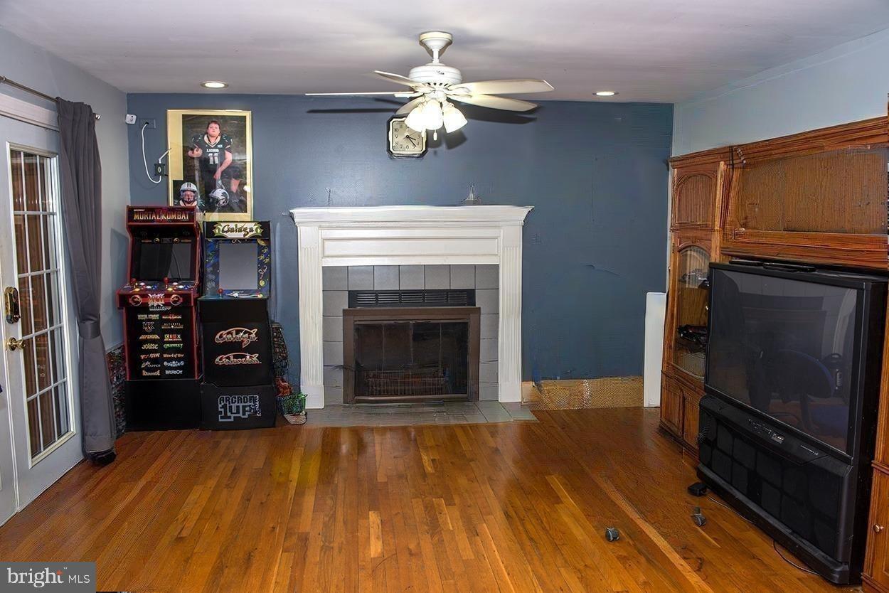 112 LENTLY FARM LANE