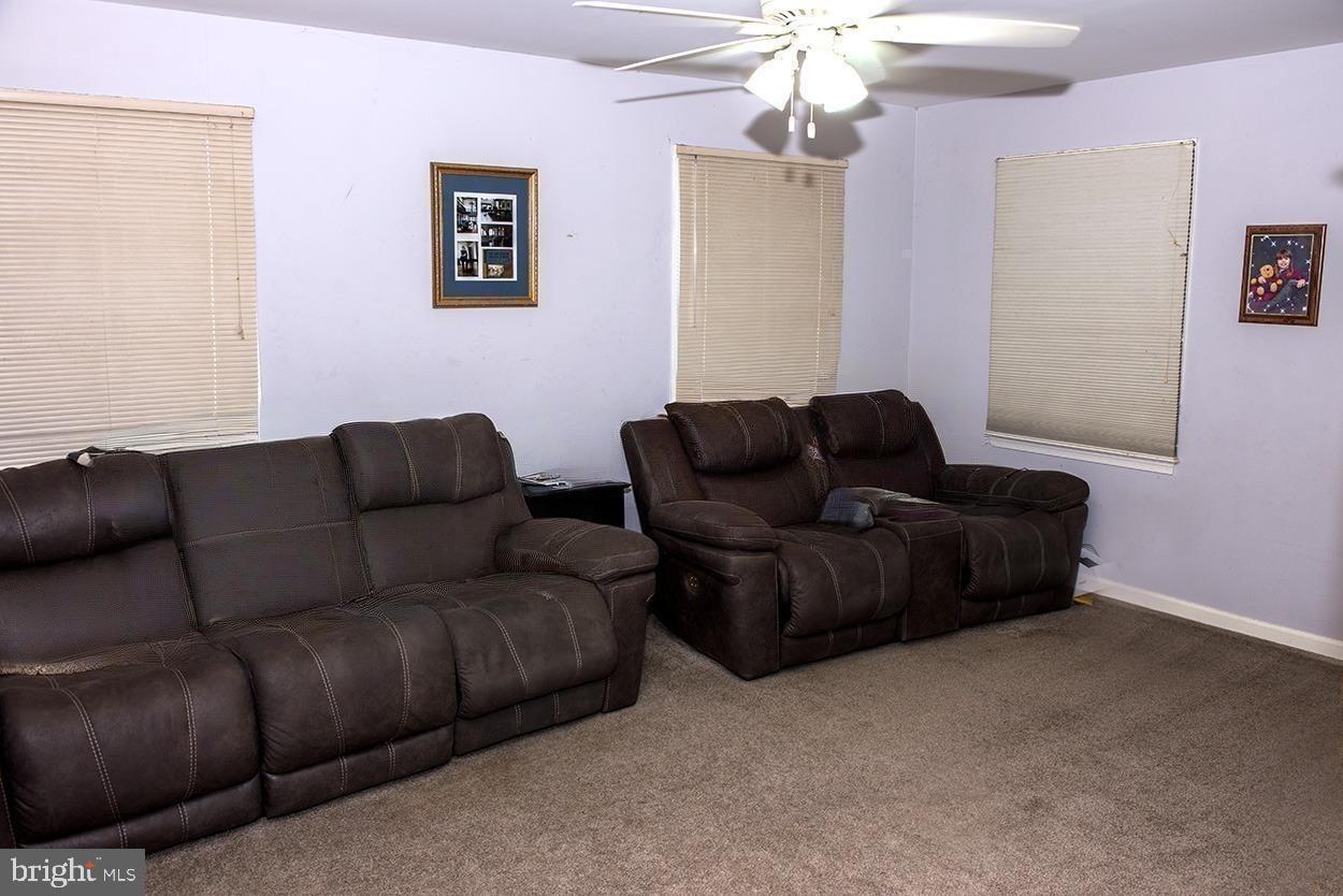 112 LENTLY FARM LANE