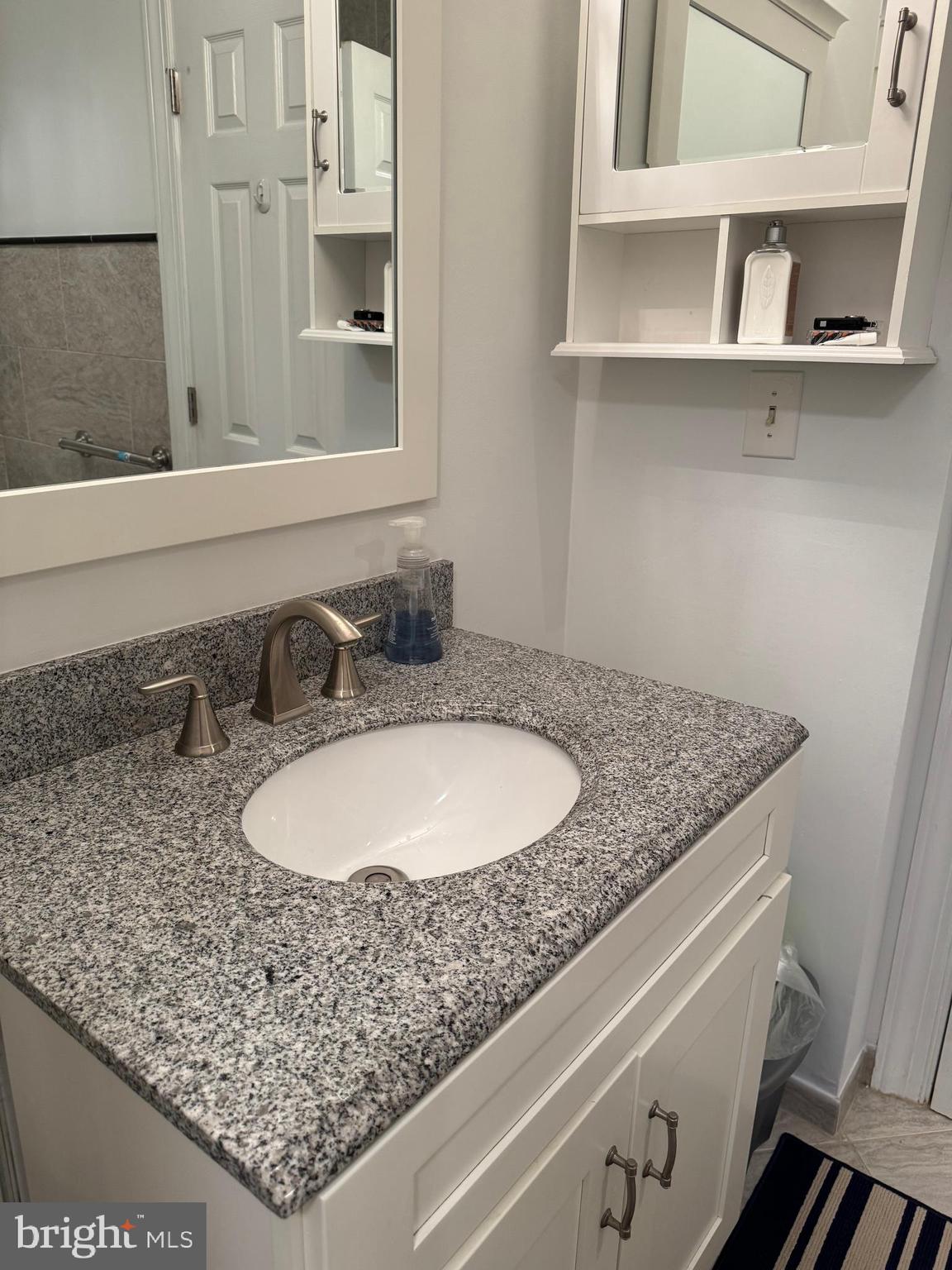 FAIRFIELD HOUSE - Residential