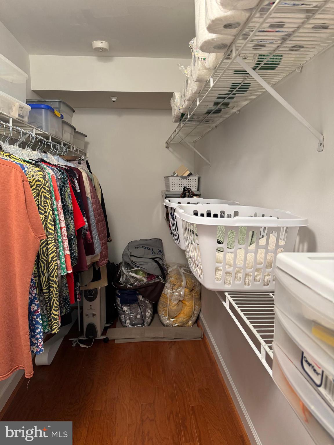 FAIRFIELD HOUSE - Residential