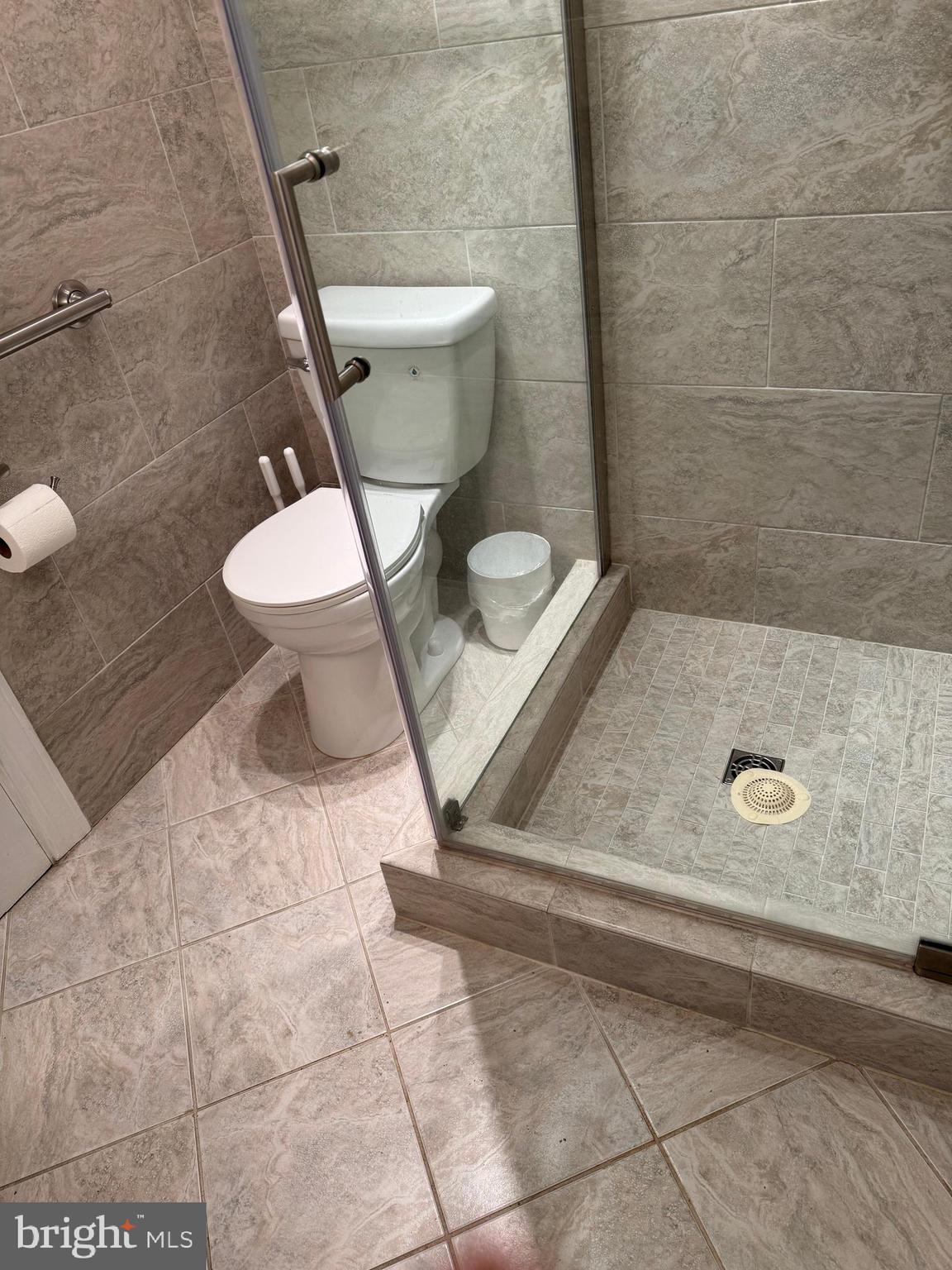 FAIRFIELD HOUSE - Residential