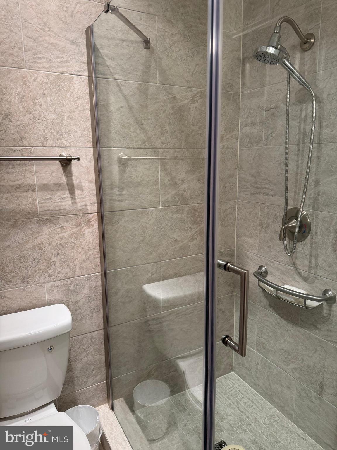 FAIRFIELD HOUSE - Residential