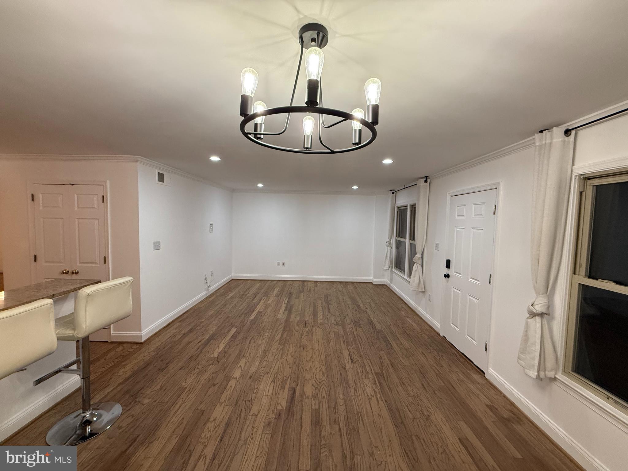 INVERNESS KNOLLS - Residential