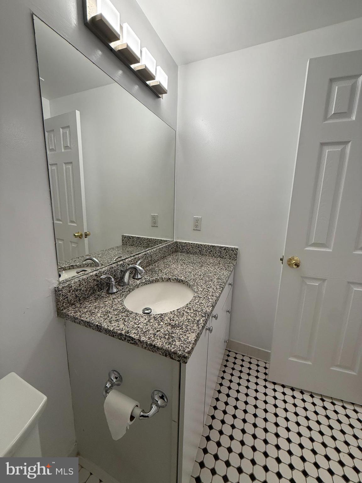 INVERNESS KNOLLS - Residential