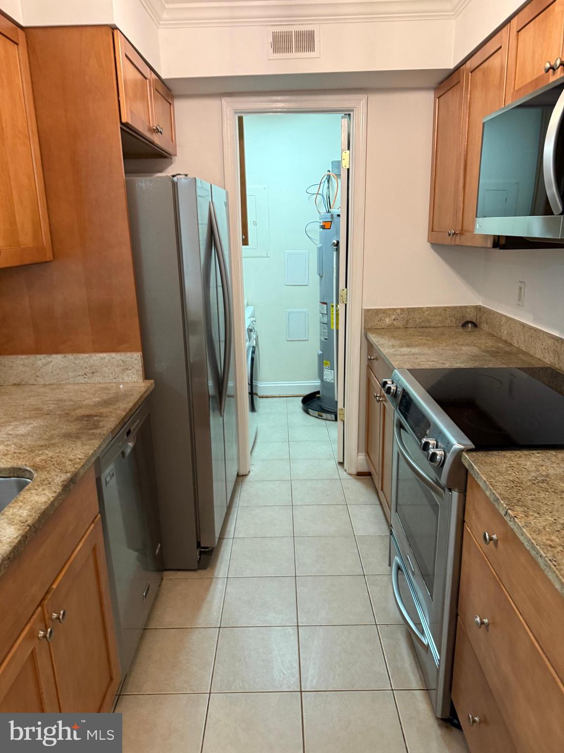 INVERNESS KNOLLS - Residential