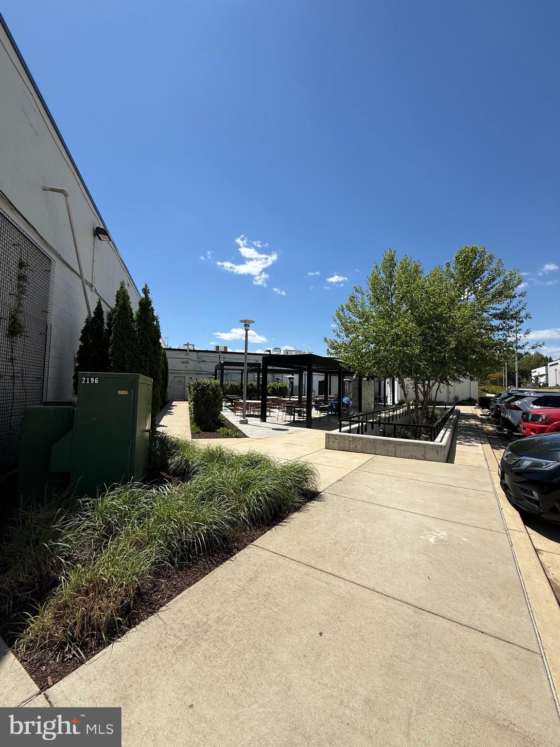 INVERNESS KNOLLS - Residential