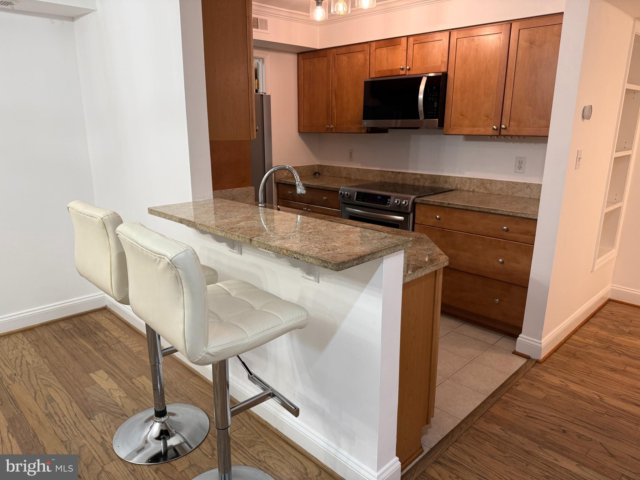 INVERNESS KNOLLS - Residential