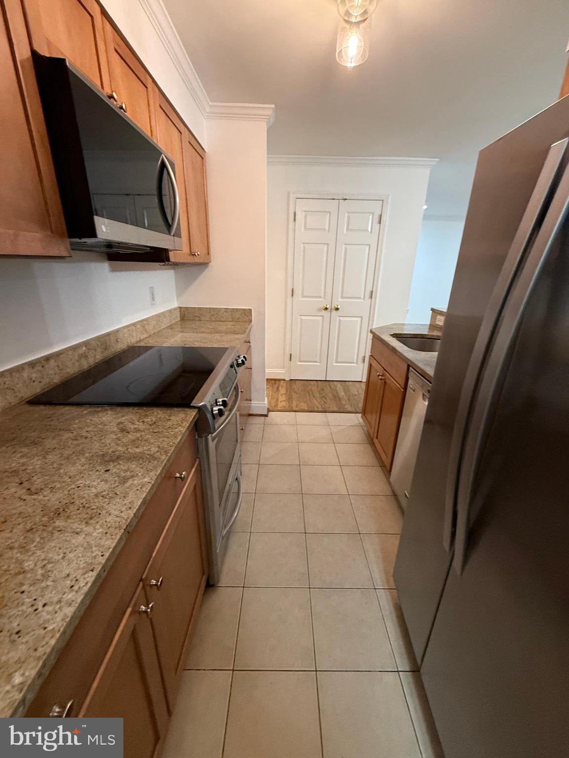 INVERNESS KNOLLS - Residential