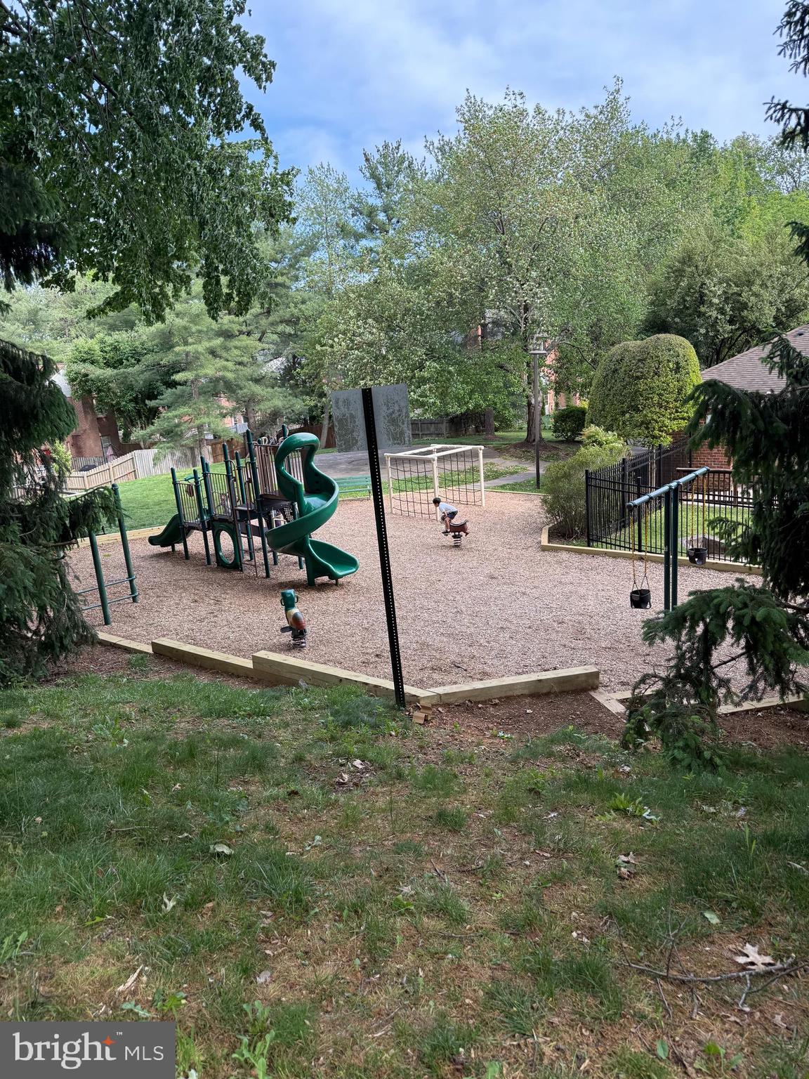 INVERNESS KNOLLS - Residential