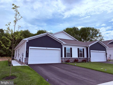 Townhouse For Sale - 182 Delhaas Circle<br/> BRISTOL, PA 19007