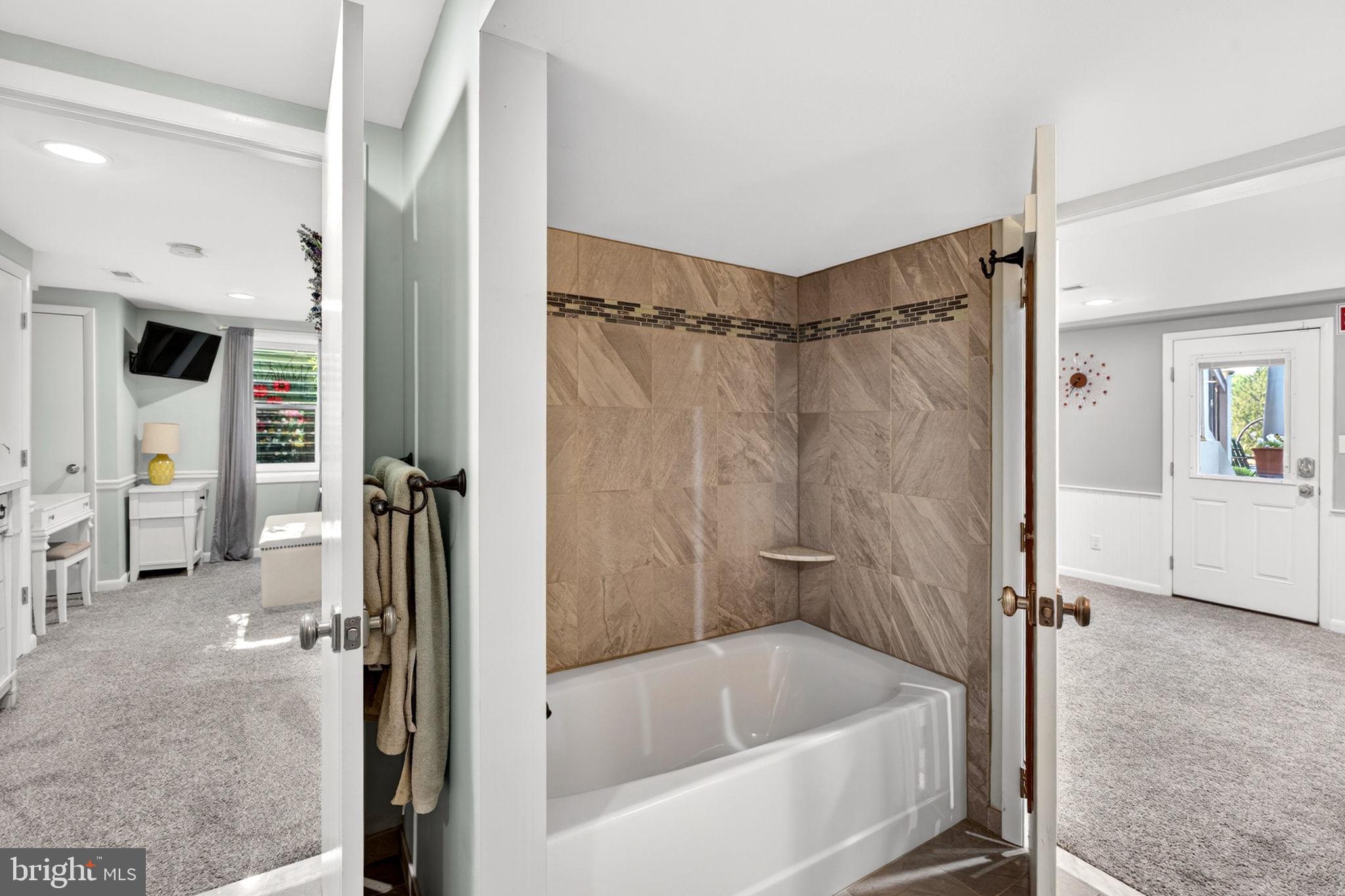 SHETLAND HILLS - Residential