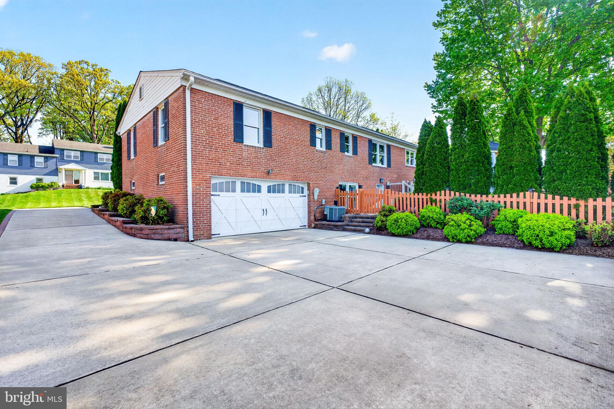 SHETLAND HILLS - Residential