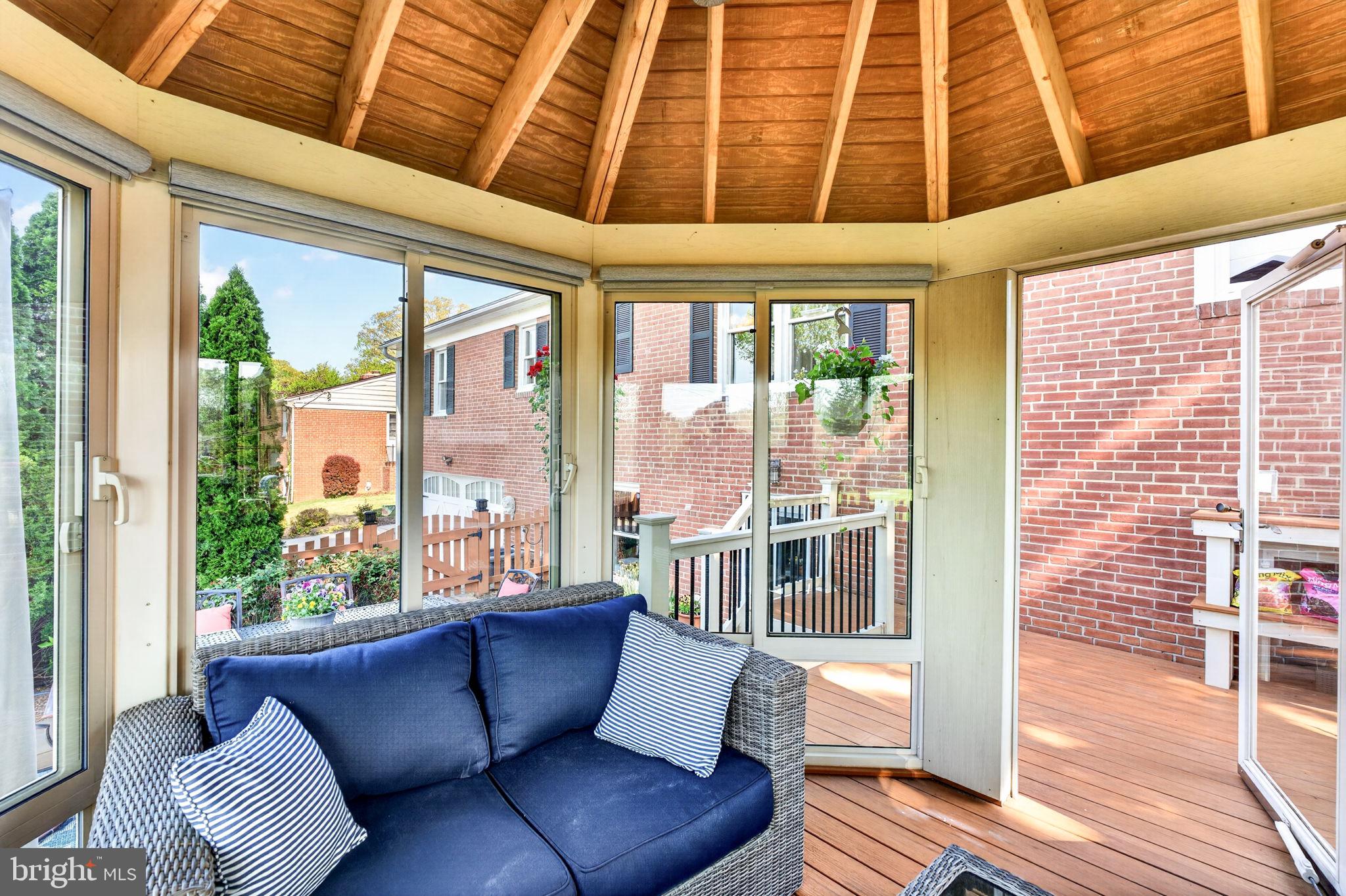 SHETLAND HILLS - Residential