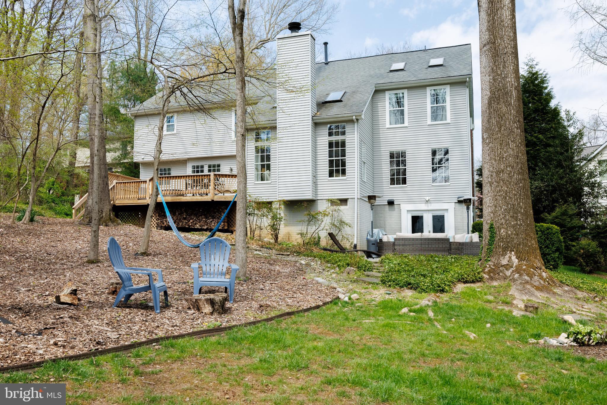 RIVER HILL - Residential