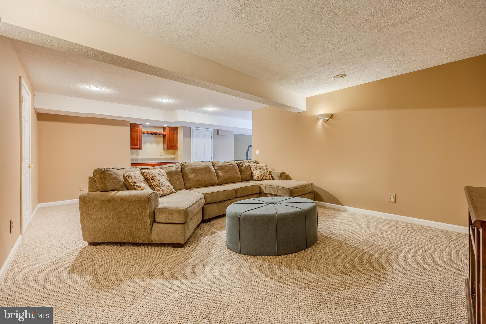 RIVER HILL - Residential