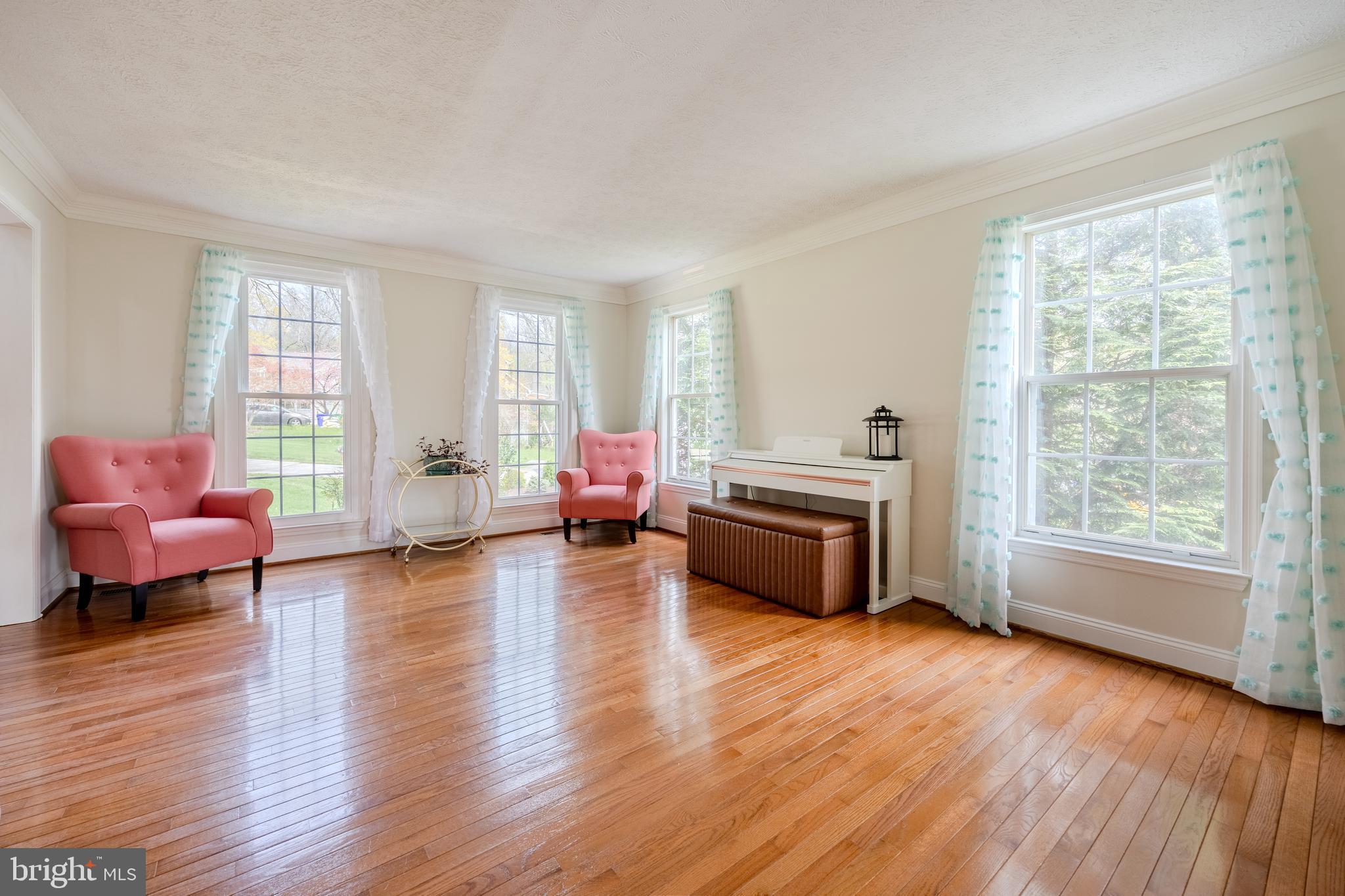 RIVER HILL - Residential