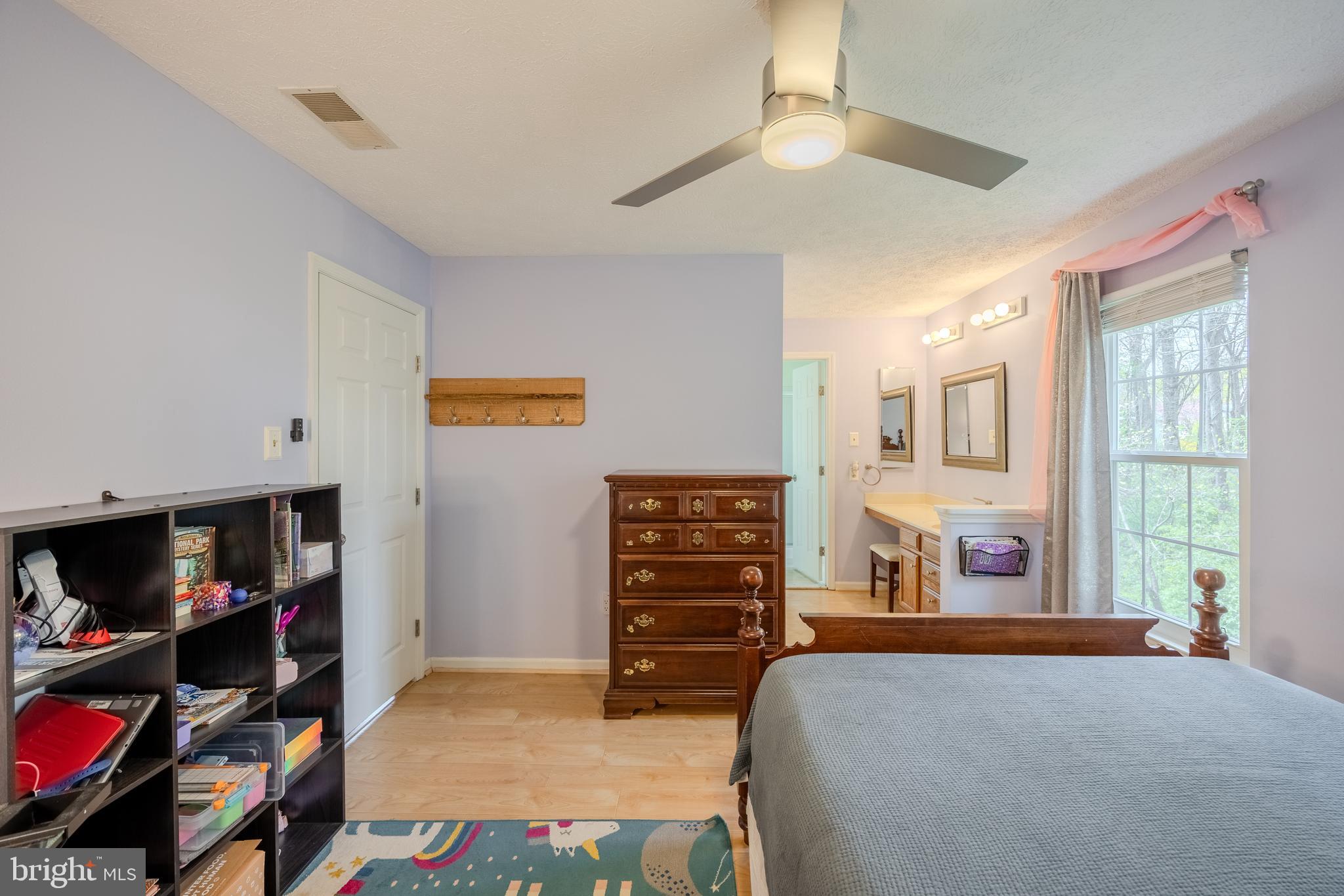 RIVER HILL - Residential