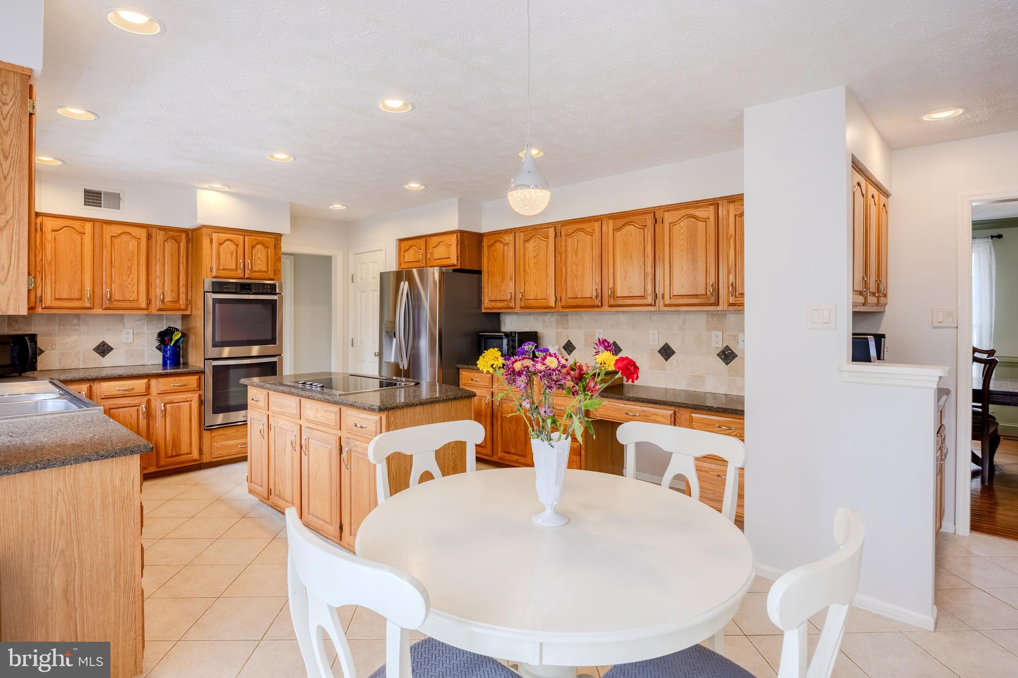 RIVER HILL - Residential