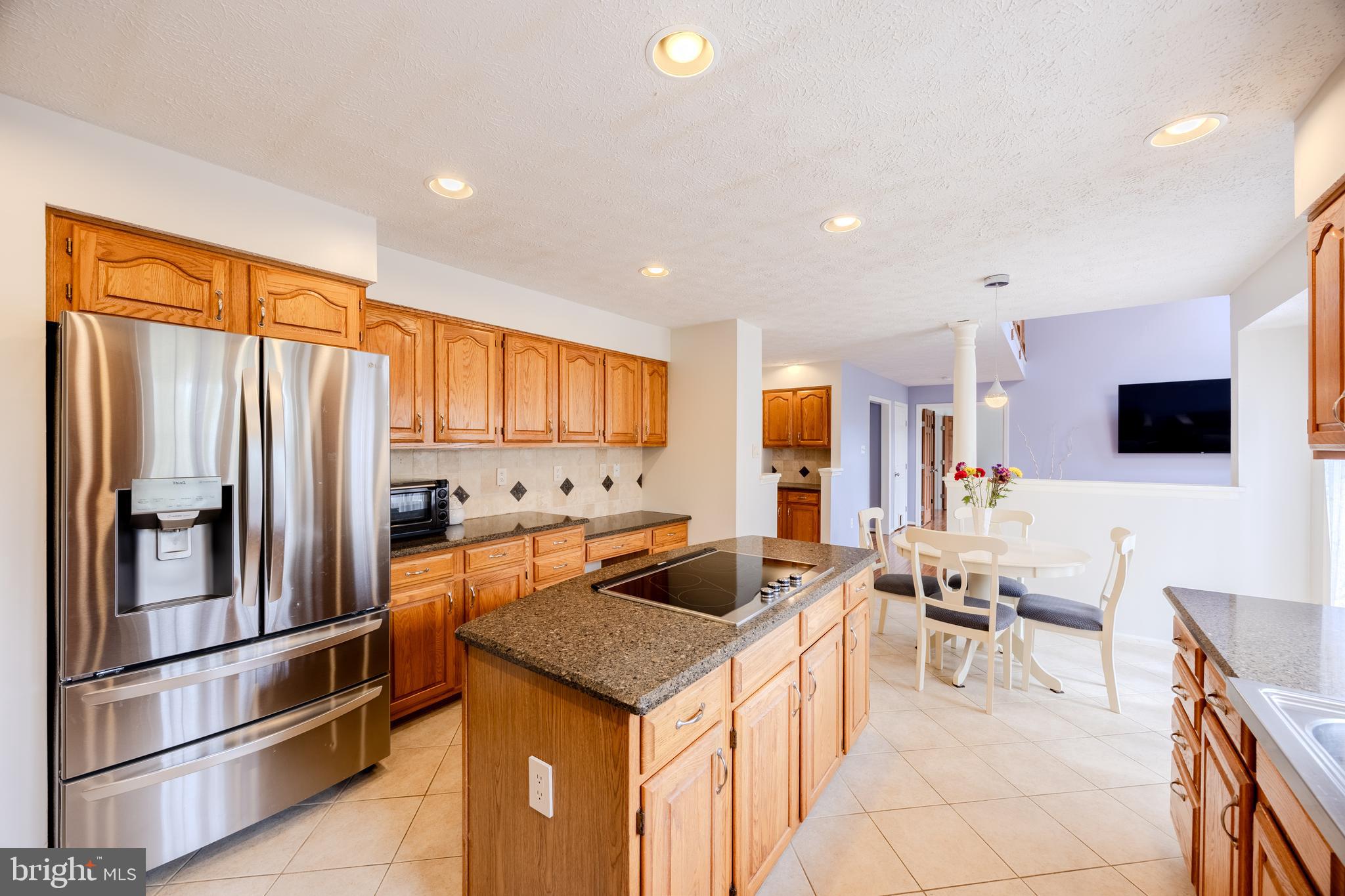 RIVER HILL - Residential