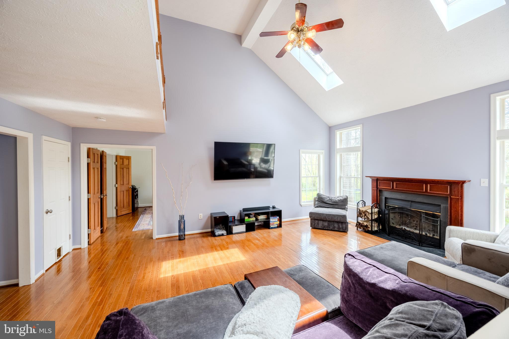 RIVER HILL - Residential