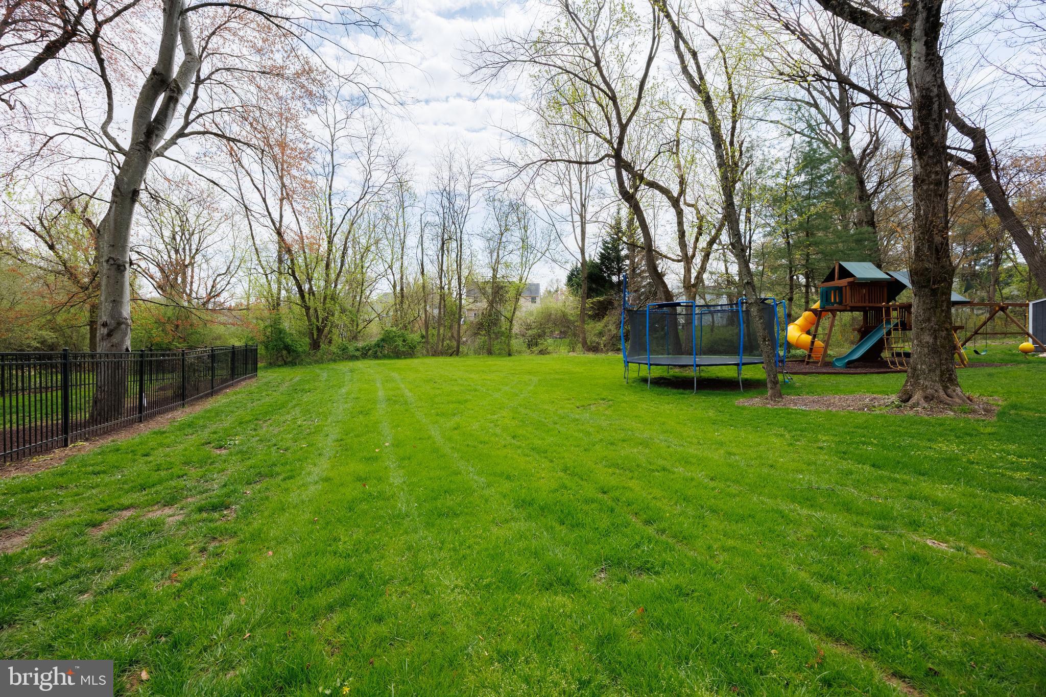 RIVER HILL - Residential