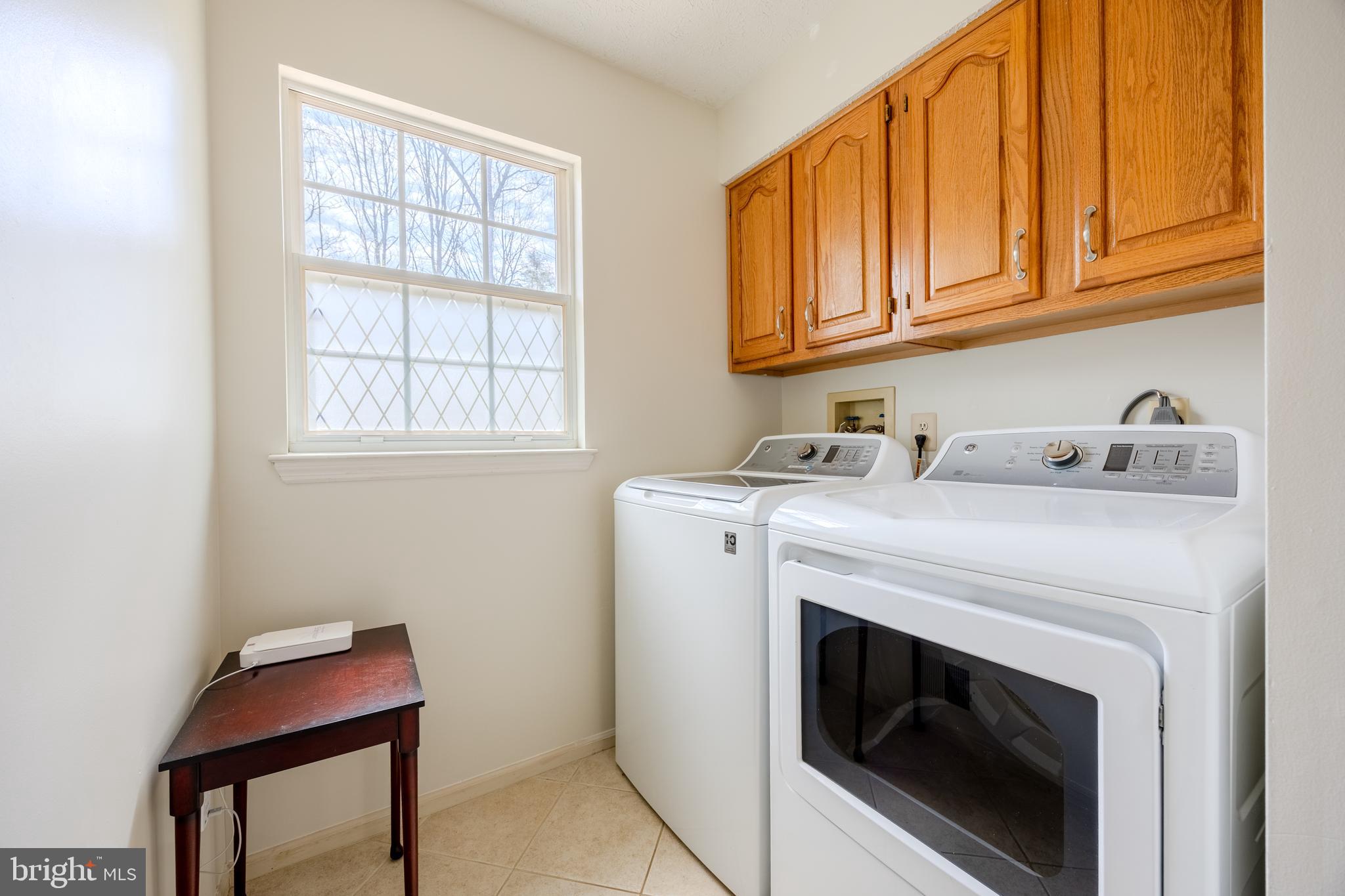 RIVER HILL - Residential