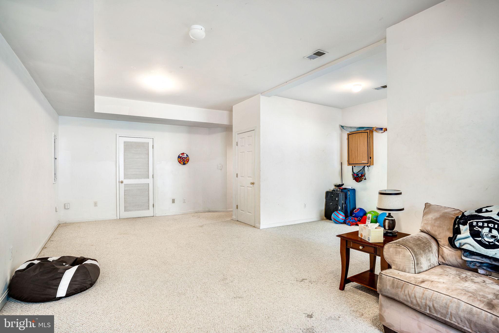 KING ESTATES - Residential