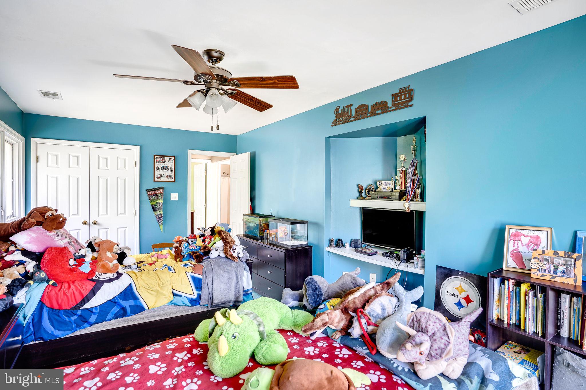 KING ESTATES - Residential