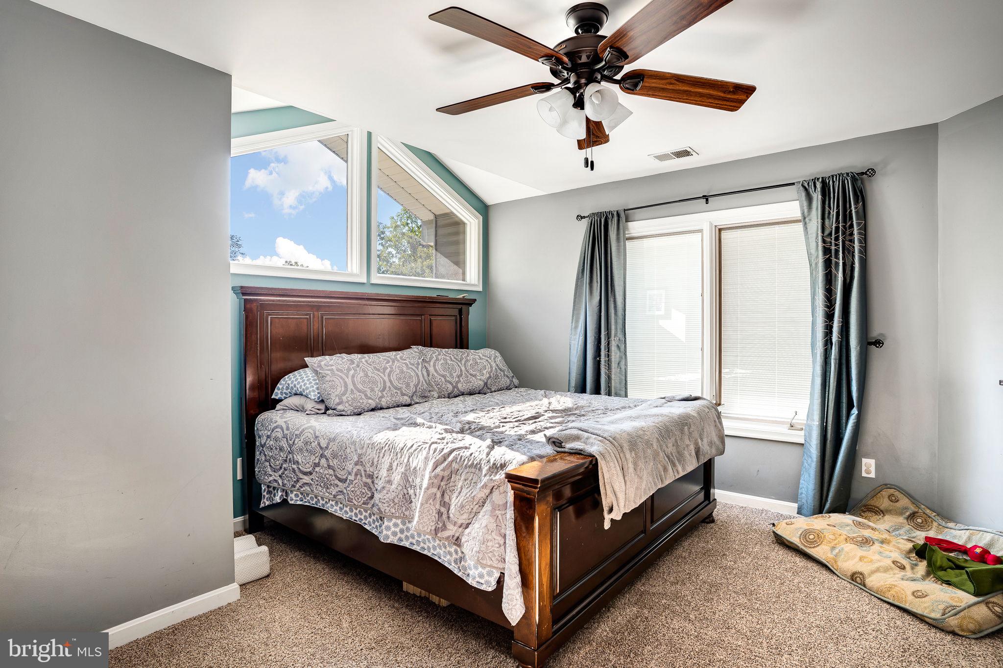 KING ESTATES - Residential