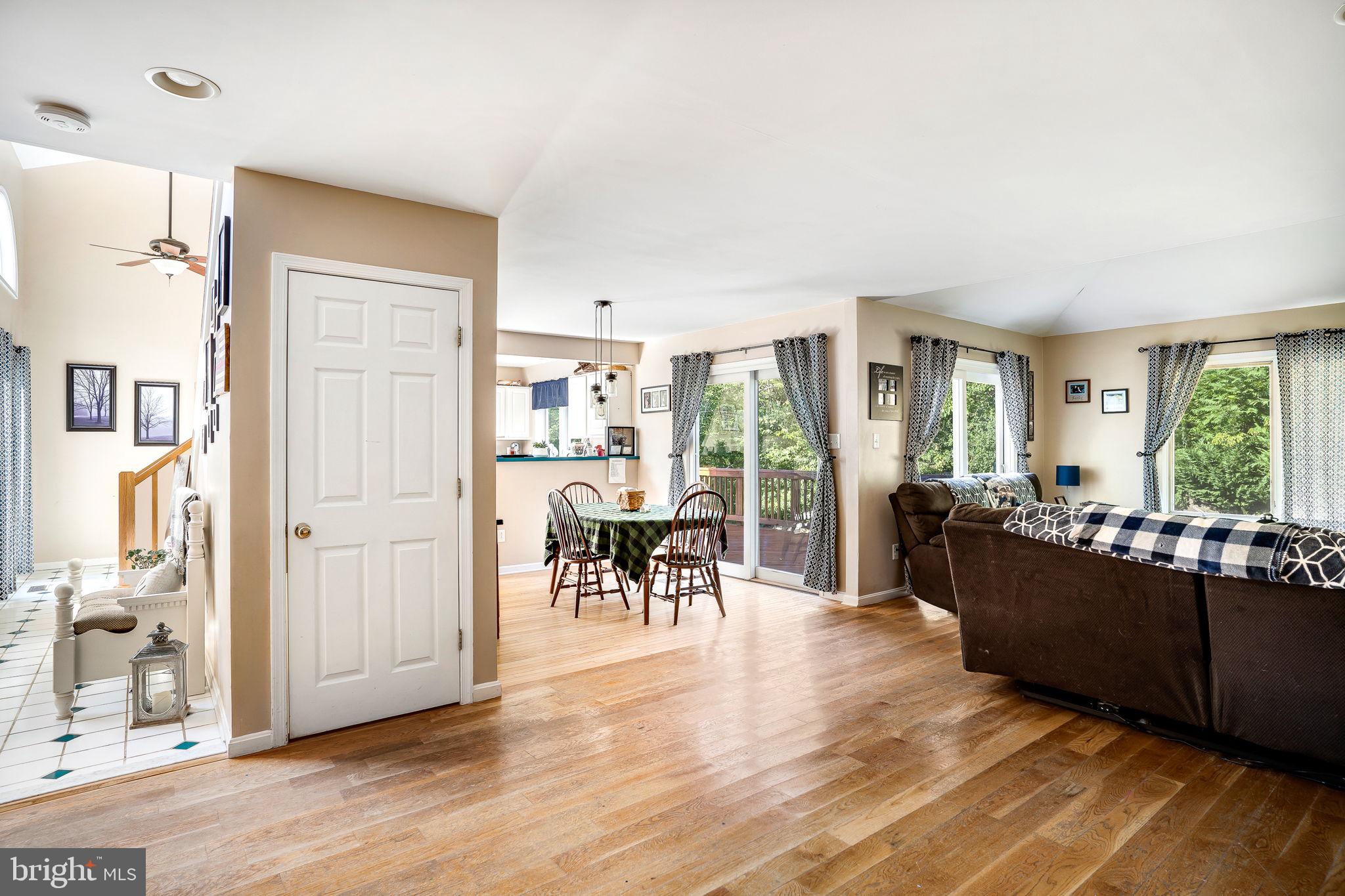 KING ESTATES - Residential