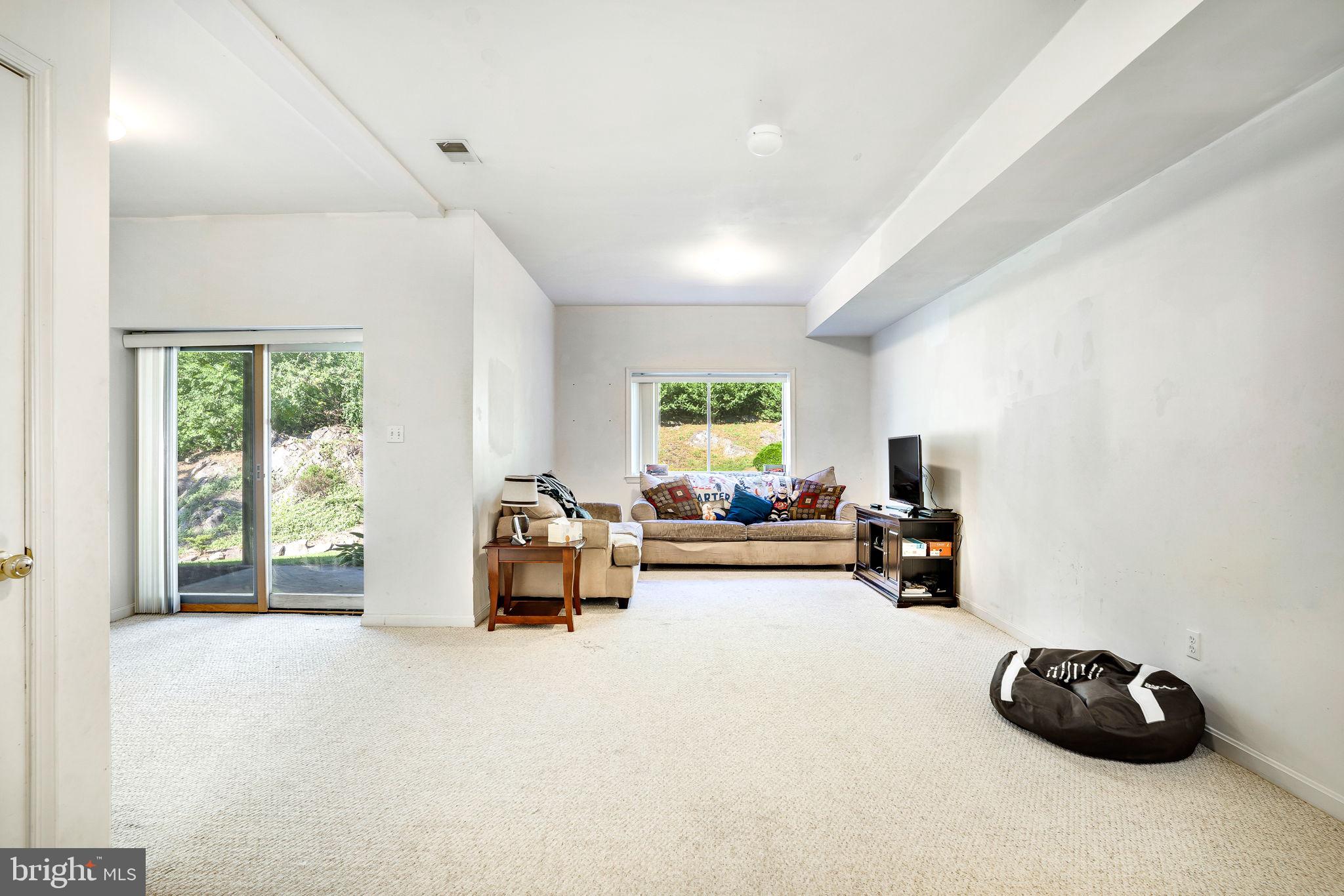 KING ESTATES - Residential