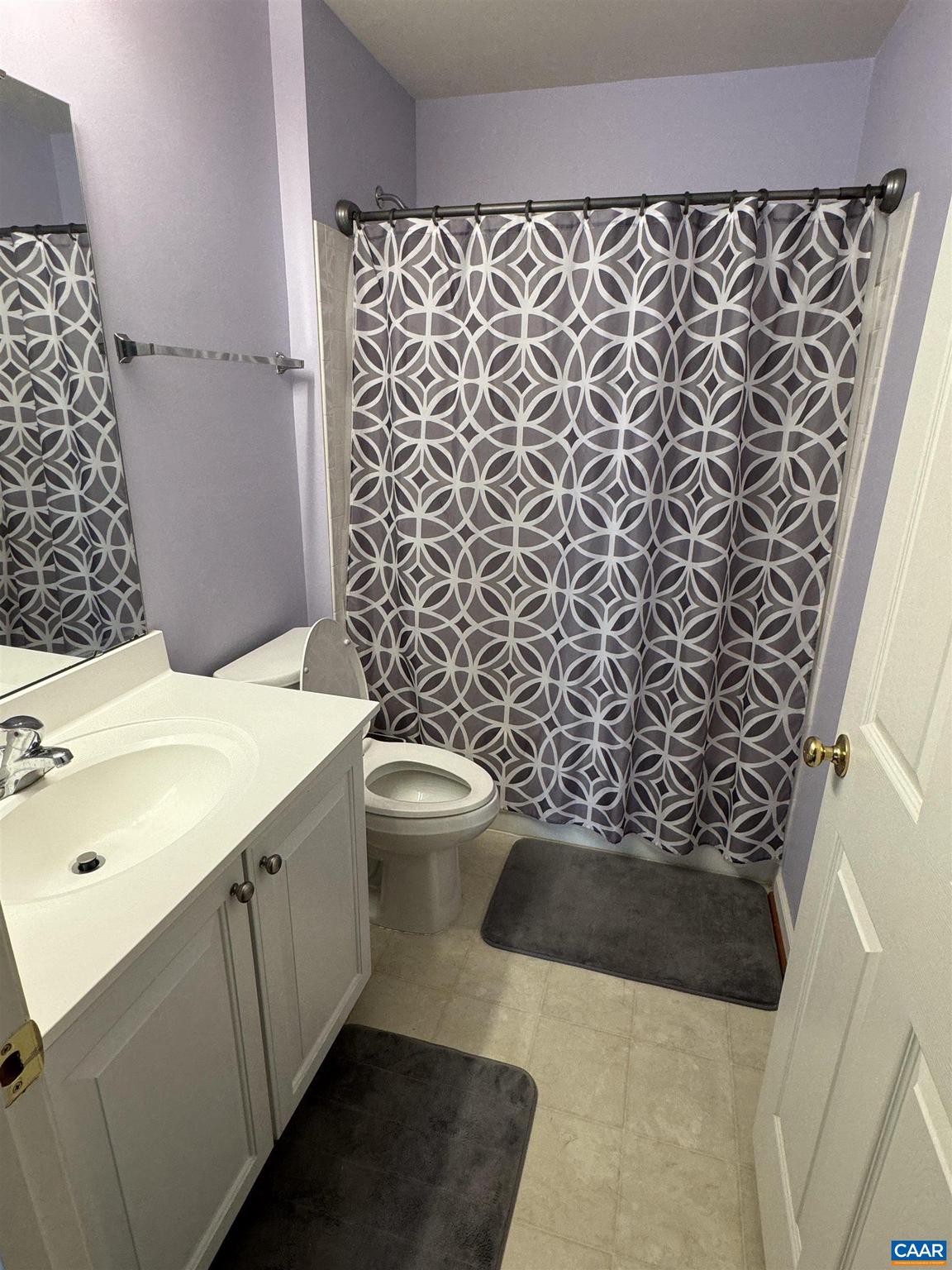 ABINGTON PLACE - Residential Lease