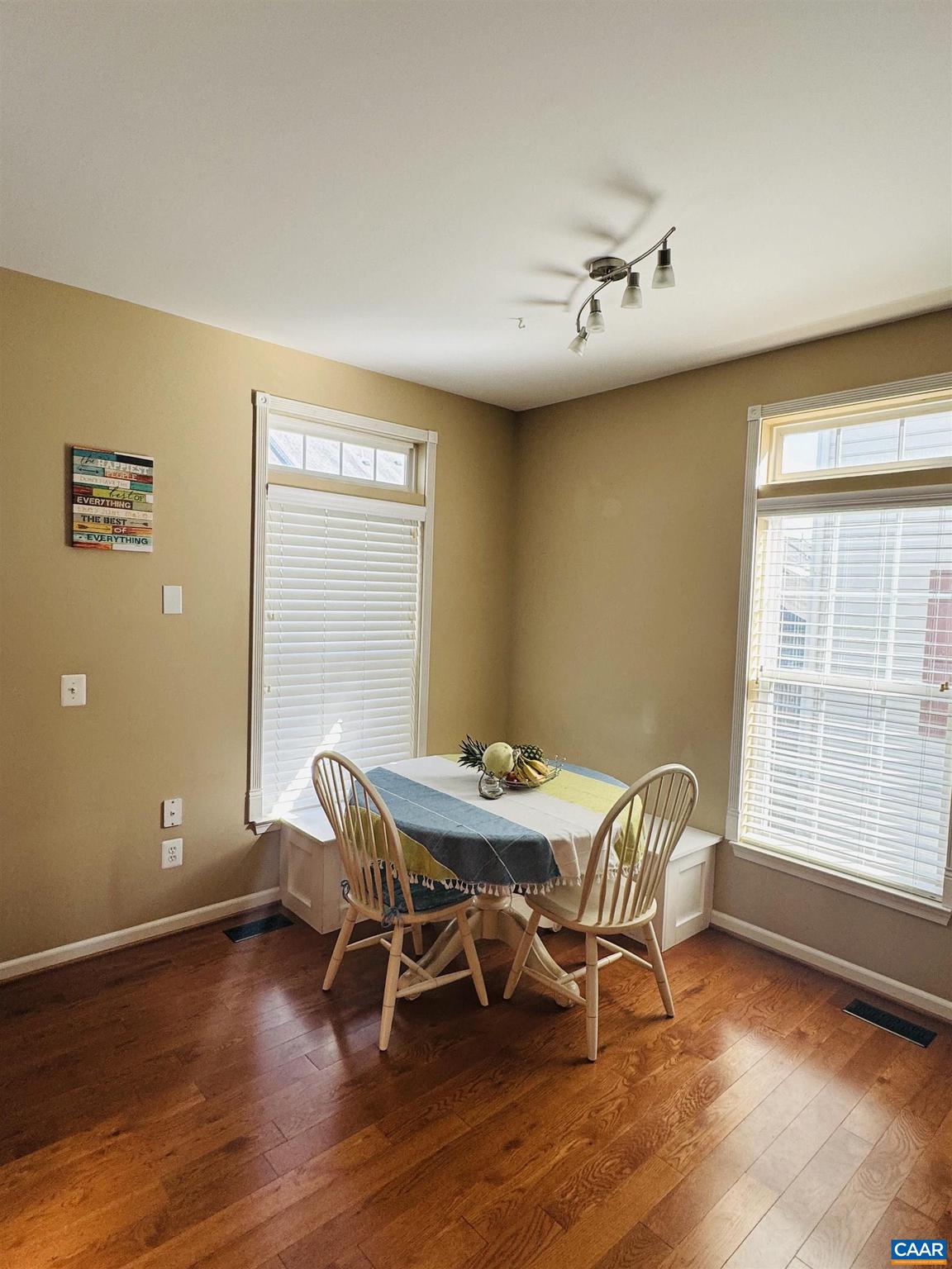 ABINGTON PLACE - Residential Lease