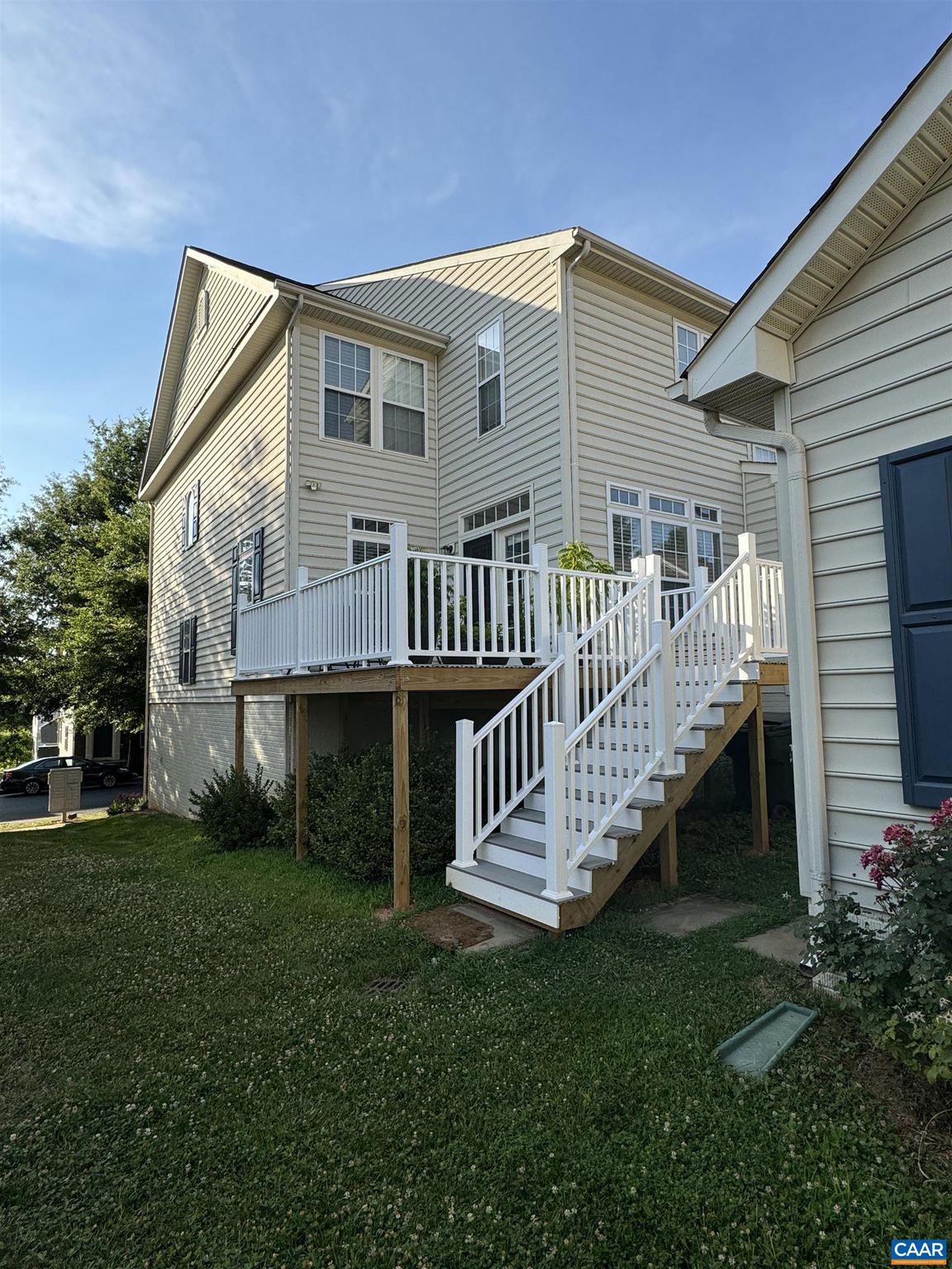 ABINGTON PLACE - Residential Lease
